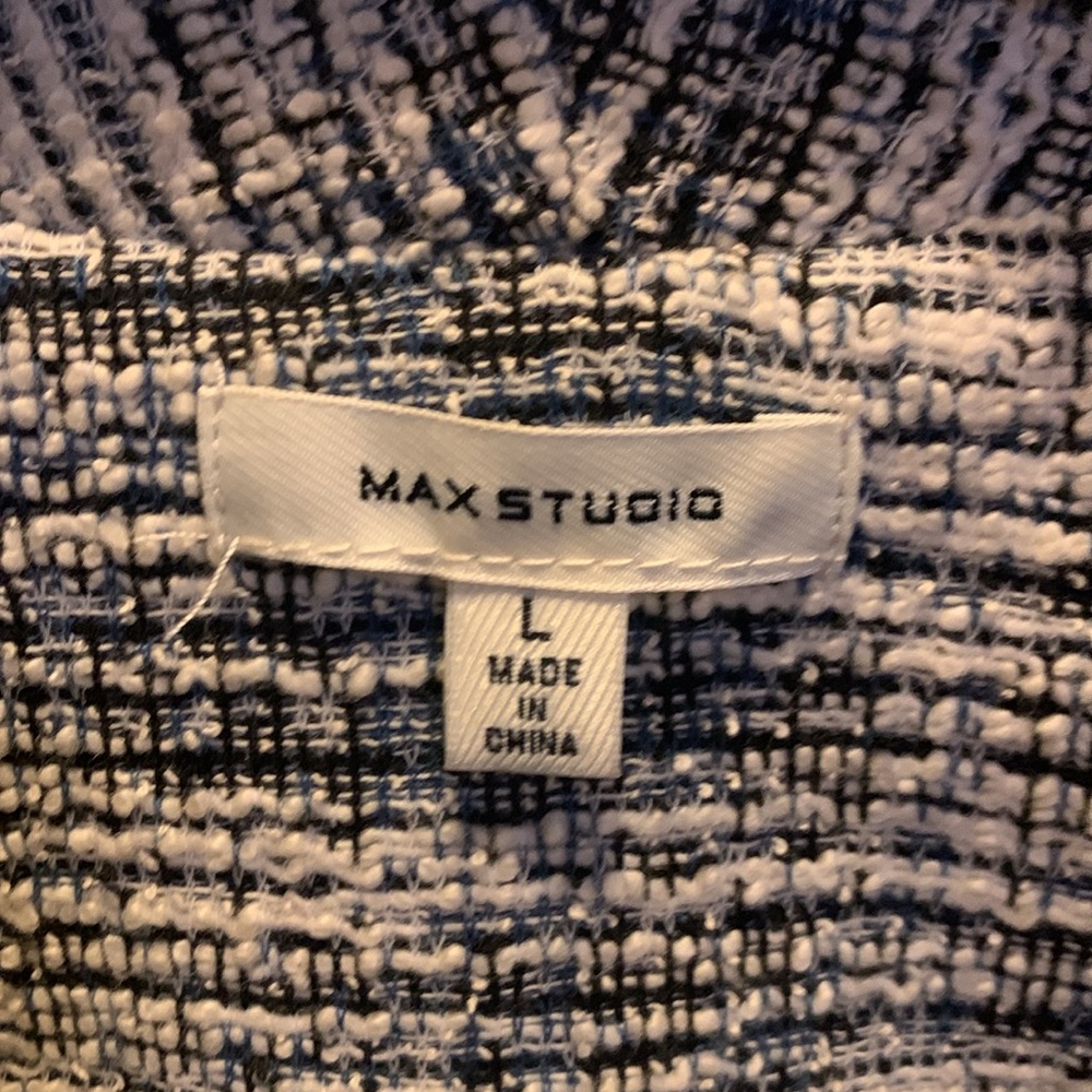 Max Studio Jacket - Picture 2 of 8
